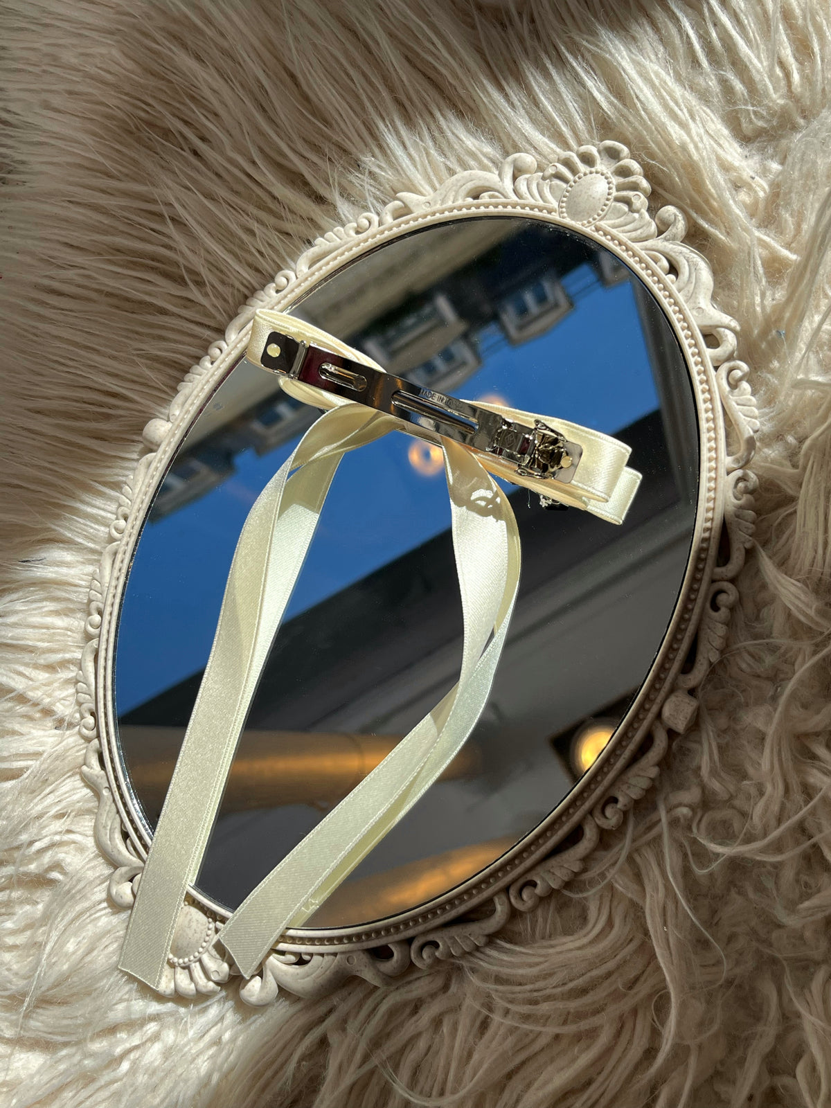 Barrette nœud ruban fin blanc cassé